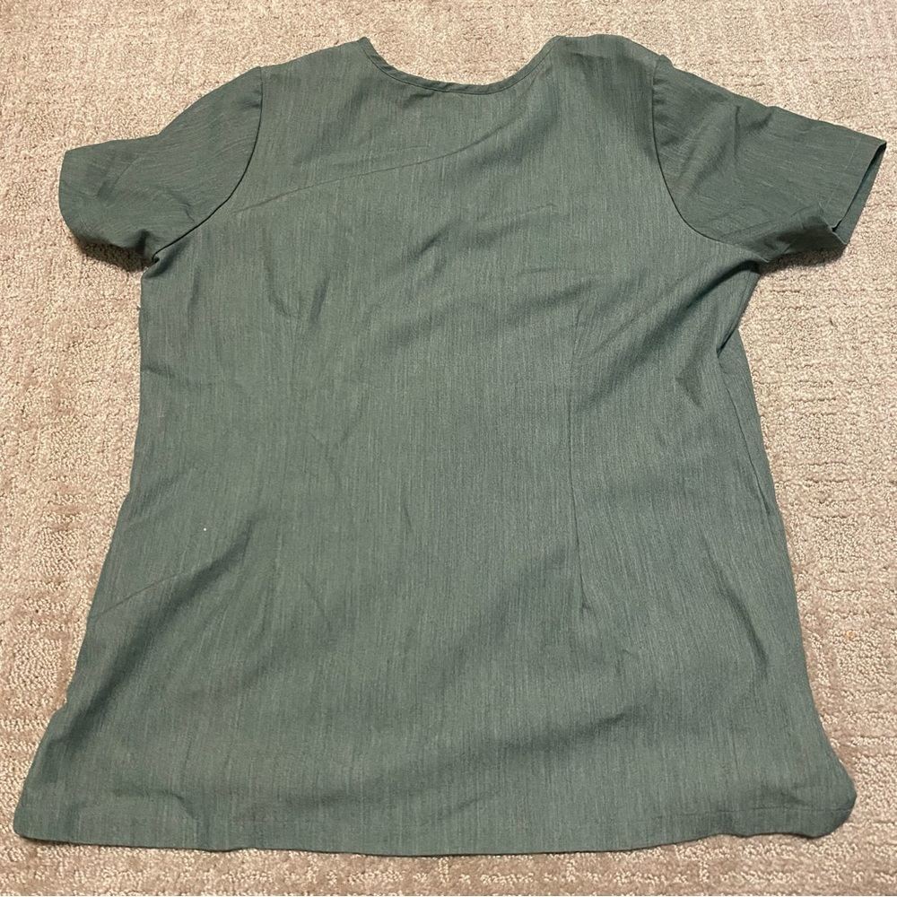 {Mandala} Scrub Set | One Pocket Top (S) & Joggers (S Petite) - Heather Olive - Picture 9 of 14